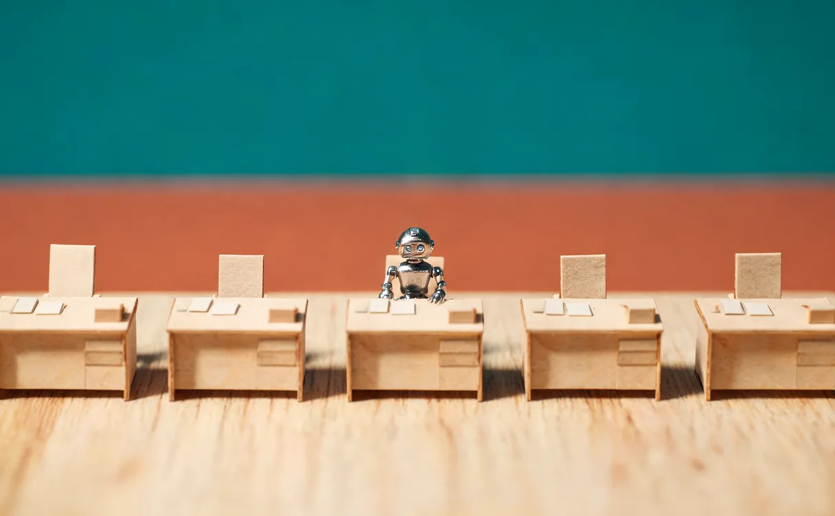 Miniatuur diorama-illustratie bij artikel 'Vijf ontslagrondes in één week: wie noemt AI echt als oorzaak?'